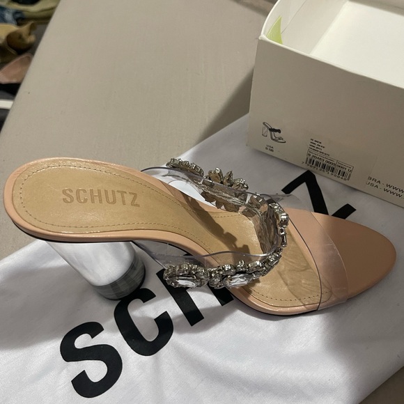 Beautiful Schultz clear slide sandal like new - Picture 5 of 8